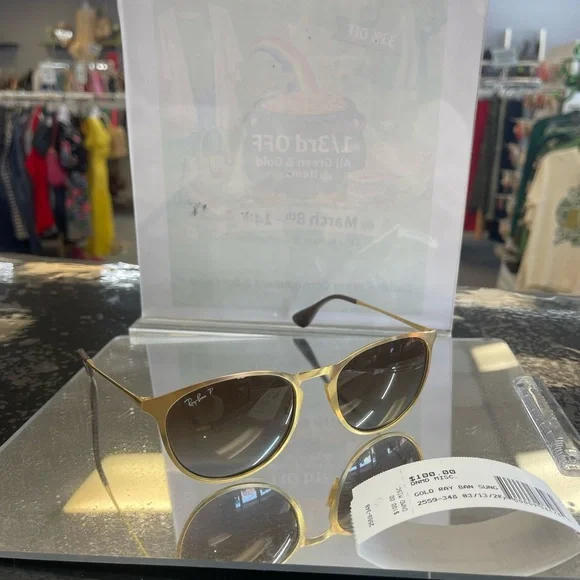 Ray-Ban Gold Frame Brown Gradient Lens Sunglasses - Picture 1 of 8